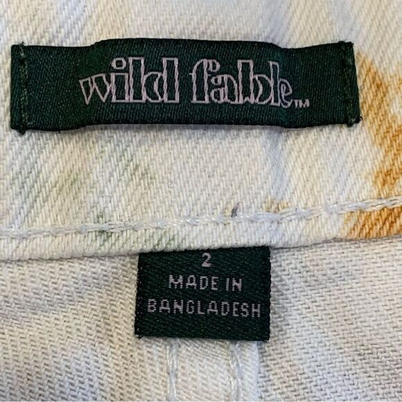 Wild Fable High-Rise Frayed Jean Shorts Paint Splatter Size 2 - Picture 7 of 10